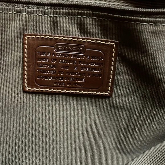 Vintage Coach! Black shoulder case. All the pockets. - Picture 5 of 7